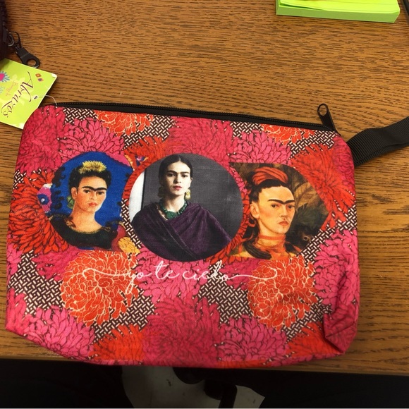 Frida Khalo Make up tote New “Yo Te Cielo” - Picture 1 of 5